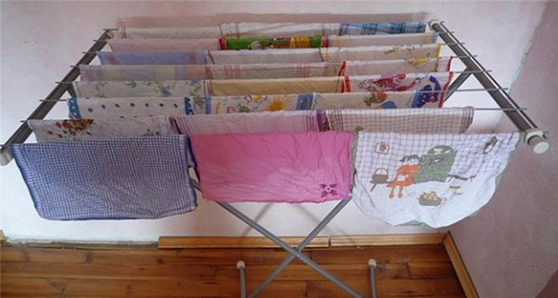 Conheça os perigos de secar roupas dentro de casa